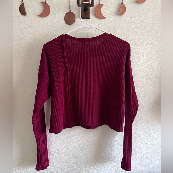 Crop Sweater - Picture 2 of 4